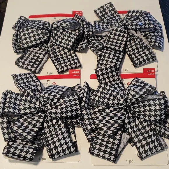 4 Large Christmas Holiday Bows 10"x22" - Picture 1 of 4